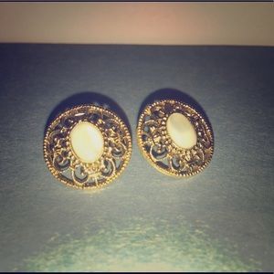 Pearl Center Earrings